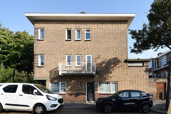 Medium property photo - Elise van Calcarstraat 9, 2522 MA Den Haag